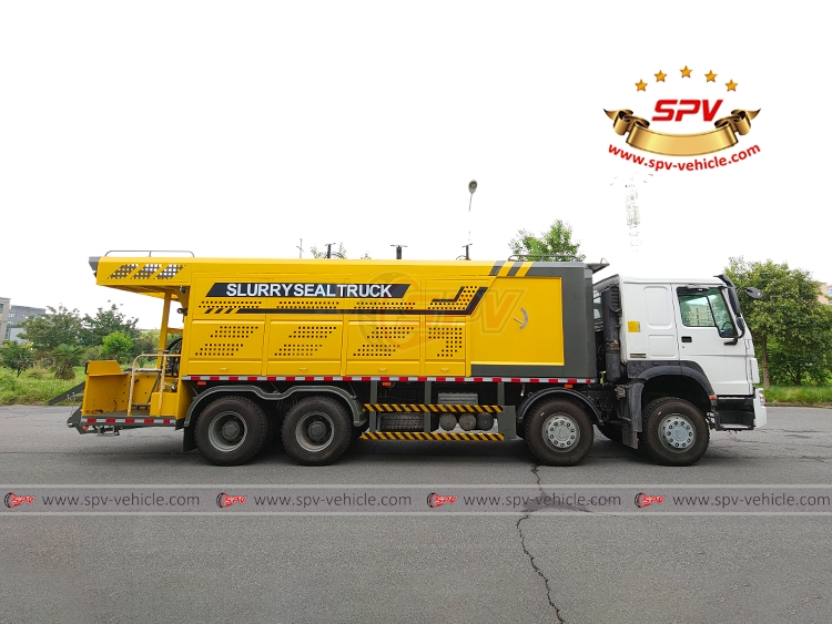 Slurry Sealing Truck Sinotruk - RS